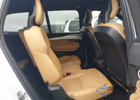 2017 Volvo Xc90 T6 Momentum z USA, uszkodzony, nr VIN YV4A22PK0H1176275